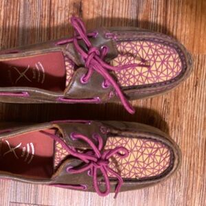 Twisted X lace up moccasin
